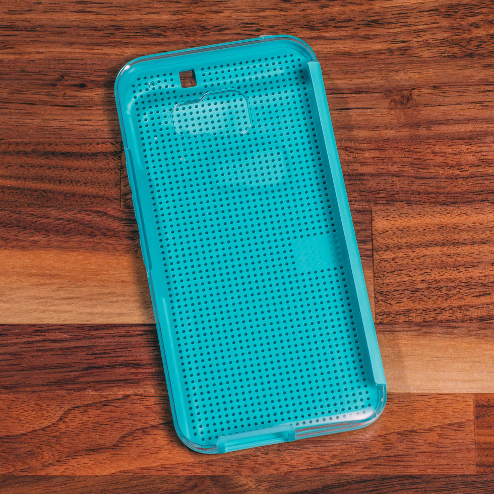 HC M232 htc-dot-view-ice-turquoise-01-980x980.jpg